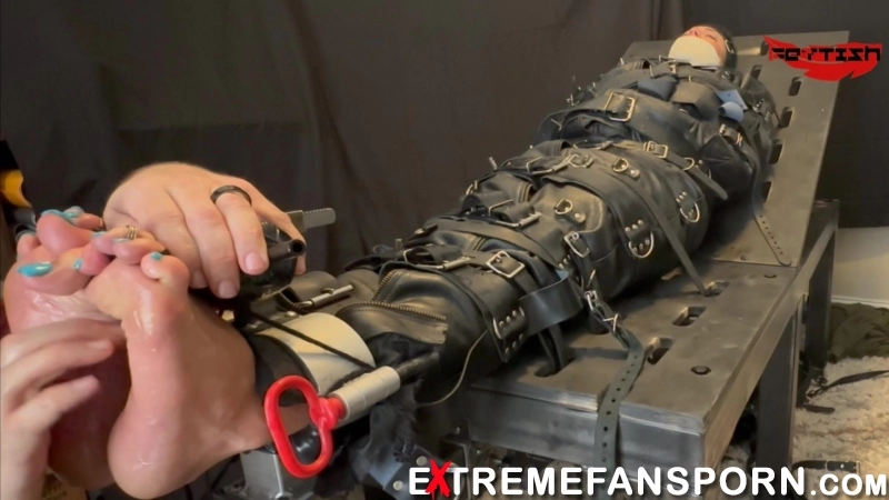 Fettish – No Safeword – Lithie 2-mf, TicklingFeet