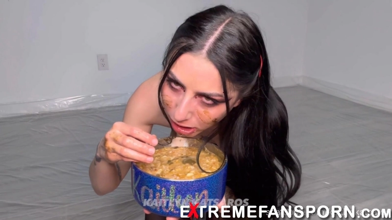 Kaitlyn Katsaros – Brushing my teeth with my poop new extreme porn videos