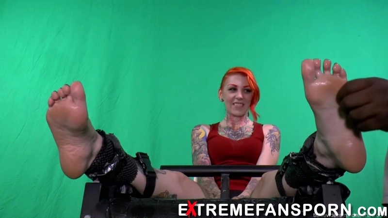 TickleHotness – Hot Feet Off The Street 23 – Part 1 – Ally Cat Chaos-mf, TicklingFeet