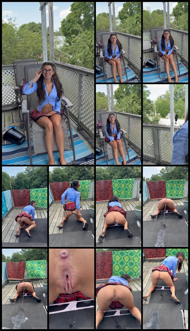 Sienna – siensky Pee 8