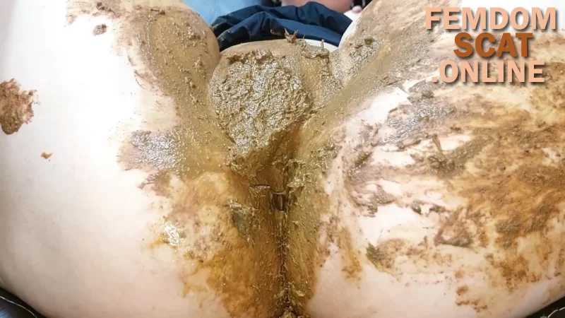 LOVE SCAT CATX – FILLING MY PUSSY WITH SHIT