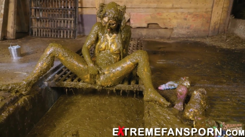 Kaitlyn Katsaros – Aliens In The Manure Channel new extreme porn videos